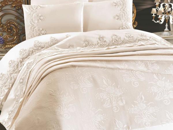 نيلوفر مجموعة بيكيه 6 قطع كريم