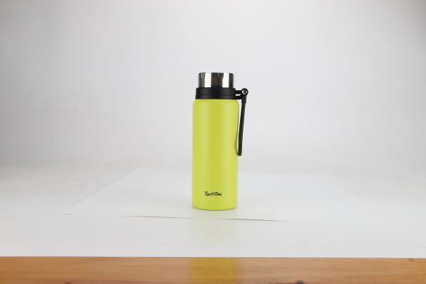 024-01-NEON YEŞİL PASLANMAZ ÇELİK TERMOS 650ML