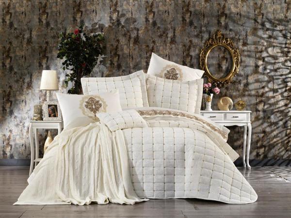 Ensemble de housse de couette double Laila 8 pièces