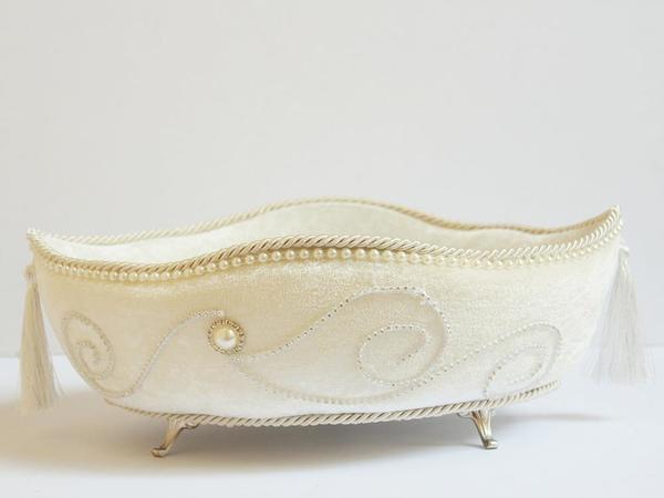 Bronş Püsküllü Gondol Lüx Havlu Sepeti Krem