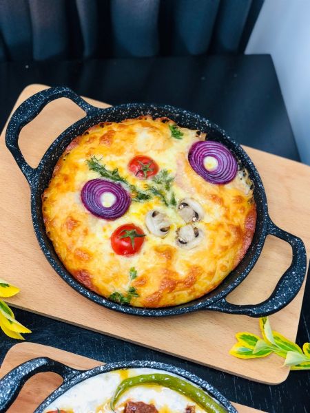 Enza 18Cm Black Titanyum Döküm Sahan Kapakli