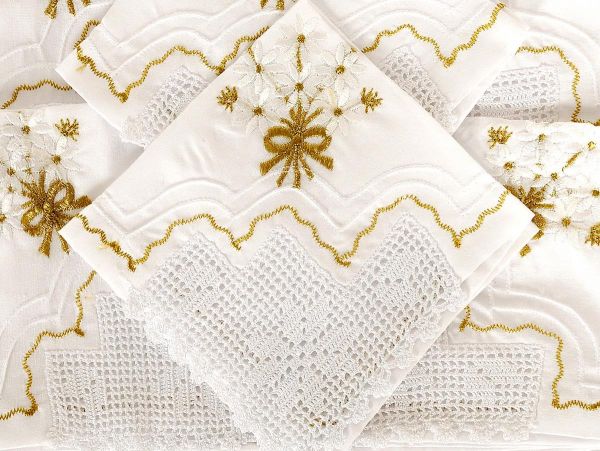 Çeyizlik El İşi Dantel Mutfak Takımı Daisy Gold