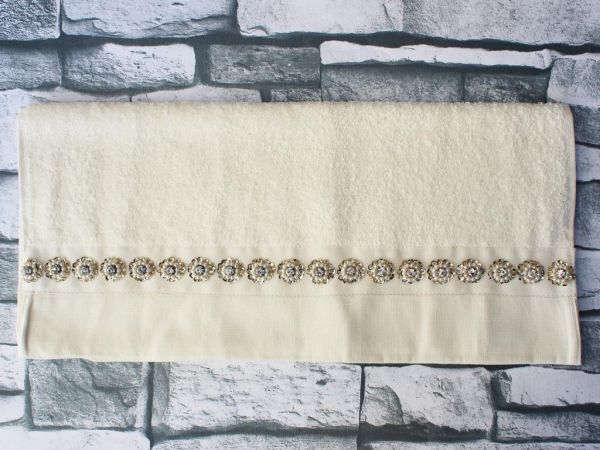 Çeyiz Diyarı Vera Nakışlı Çeyizlik Havlu Krem