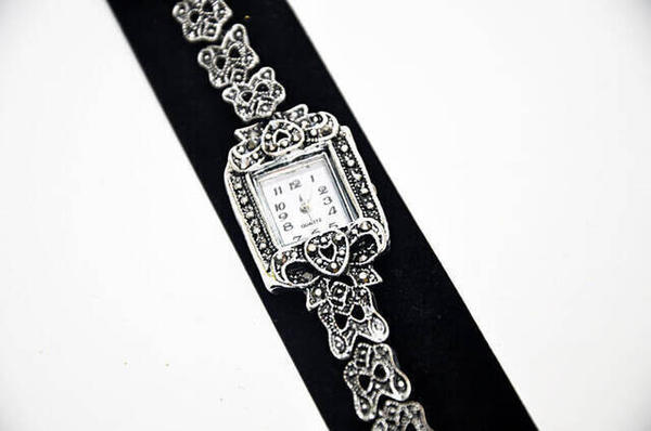 Kare Bayan Saat-6145