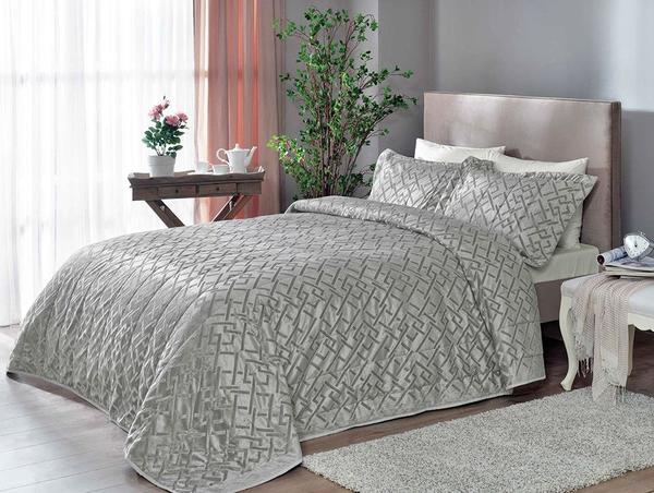 Taç Vera Yatak Örtüsü Seti Çift Kişilik