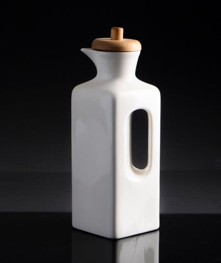 اكار | لا بيور - وعاء زيت بورسلين بغطاء بامبو مربع 18 سم