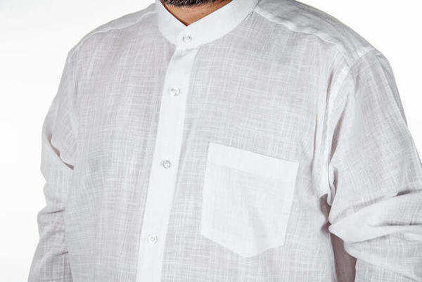 Hakim Yaka Manşetli Keten Beyaz Gömlek