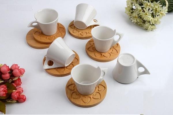 Bayev Beyaz 6 Kişilik Fincan Takımı Ve Ahşap Altlığı 101189-12-