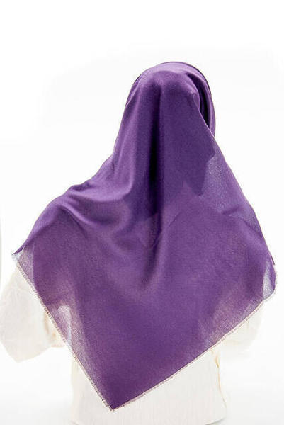 Cotton Board Untidy Purple Colored Blanket