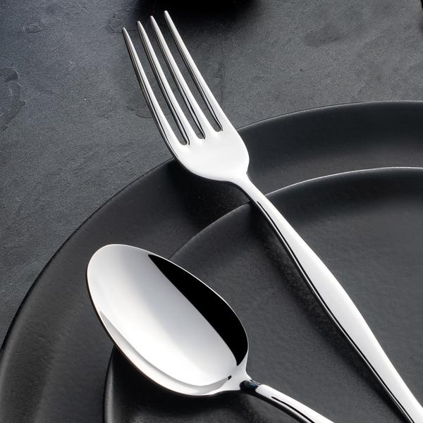 Elegantes, schlichtes 30-teiliges Besteckset