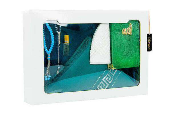 Ramadan Special Set 51 - Yasin recouvert de velours - Tapis de prière - Couverture - Essence - Bonnet - Chapelet - Boîte