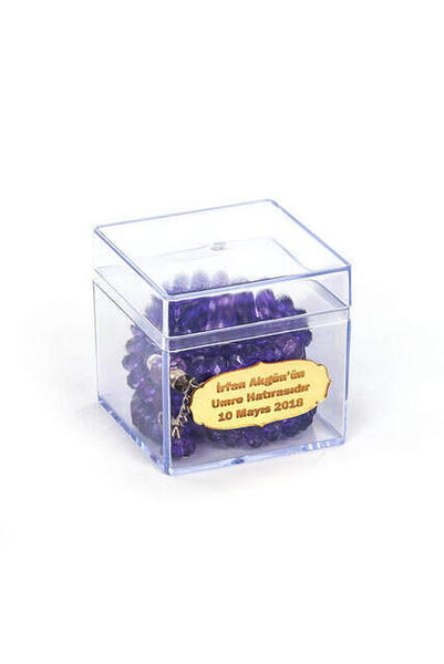 Şeffaf Plastik Kutulu, 99'lu Kristal Hac Umre Hediyelik Tesbih Mor İsme Özel Plakalı