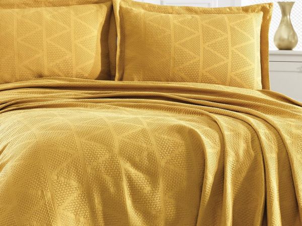 Elegant Double Bedspread Set Mustard