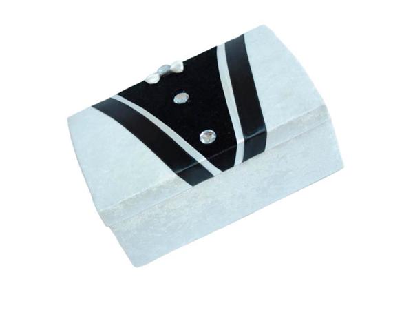 Crème de poitrine de maquillage de marié