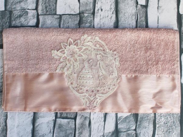 Mitgift-Land-Familie besticktes Mitgift-Handtuchpuder