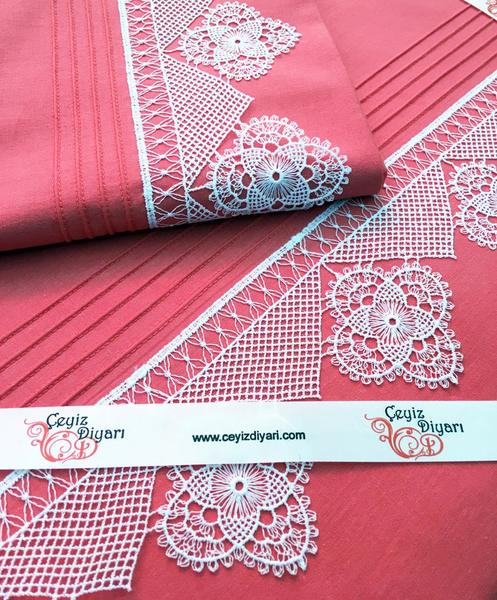 طقم غطاء لحاف دانتيل لامع بإبرة زهرة الرمان