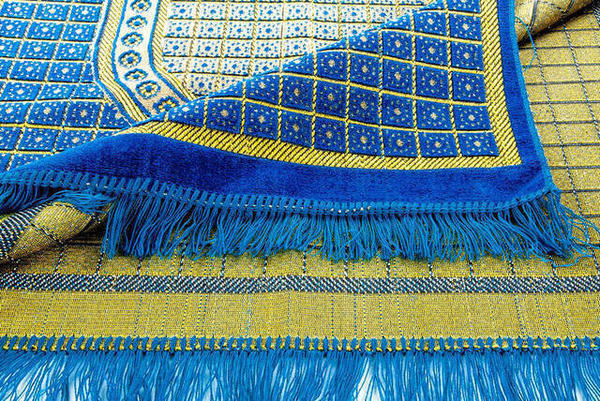 سجادة صلاة إقتصادية من المخمل - 0190 - لون أزرق