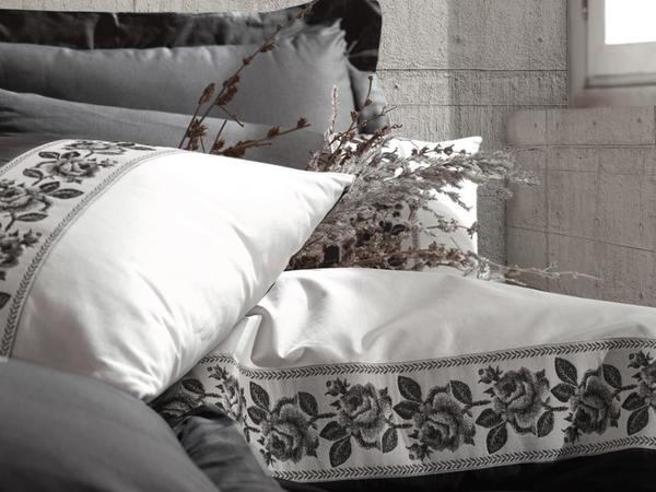 طقم غطاء لحاف مزدوج من Cottonbox Folk Art Rozinda باللون الرمادي