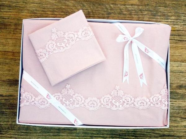 Fransız Güpürlü Servella Nevresim Takımı Pudra