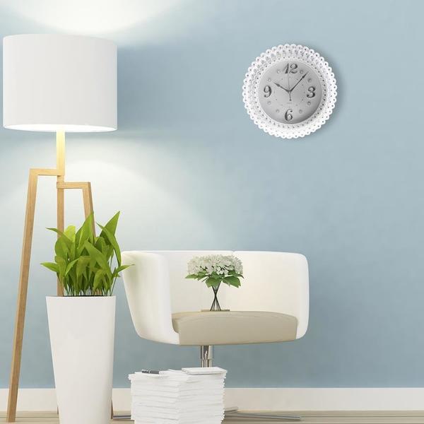 Almina Çiçek Desenli Yuvarlak Saat 