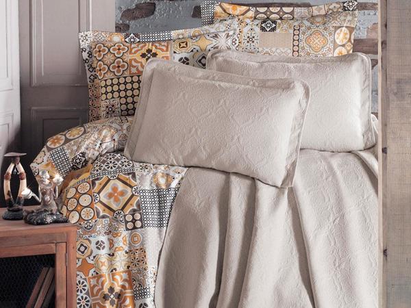 Clasy Matte Çift Kişilik Nevresimli Yatak Örtüsü Mostari Bej | Clasy