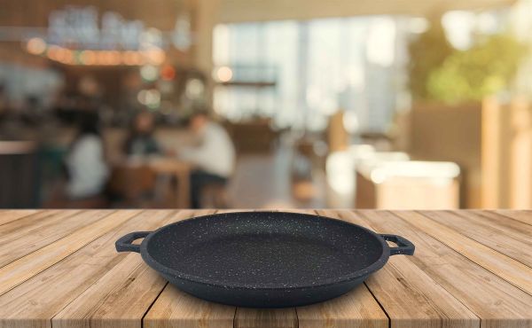 Black 36 Cm Döküm Tava