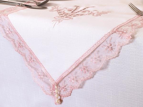 Ensemble de nappe 8 personnes en dentelle brodée Lale Crème poudre