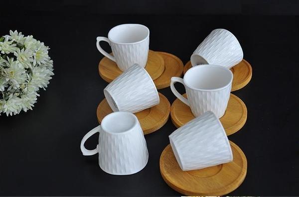 Bayev Beyaz 6 Kişilik Fincan Takımı Ve Ahşap Altlığı 101248-12-