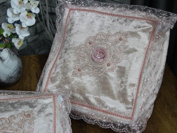 Çeyiz Diyarı Fransız Güpürlü Nazende Kadife 3 Lü Bohça Seti Pudra