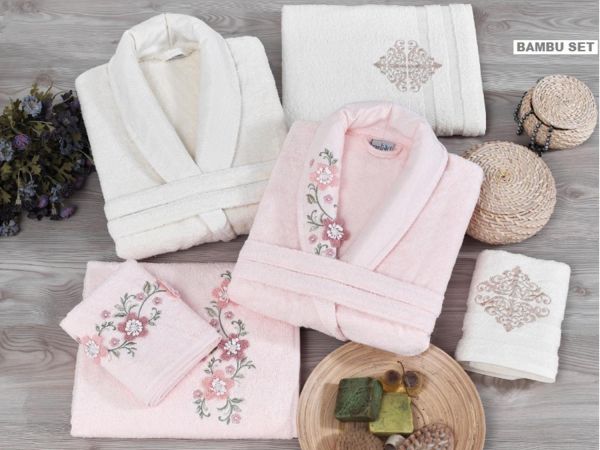 Arliva Bambu 3D Nakışlı Aile Bornoz Seti Pudra Krem