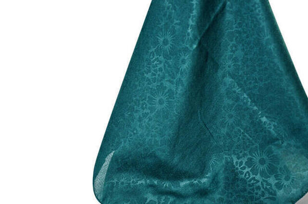 Kofra Desenli Yeşil Baş Örtüsü