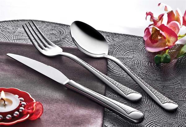 Menekşe Yemek Biçaği