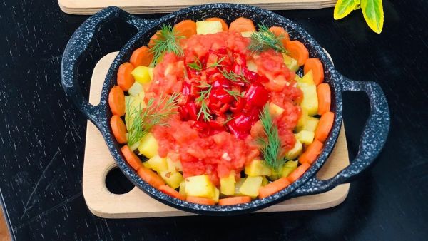 Enza 16Cm Black Titanyum Döküm Yumurta Sahani