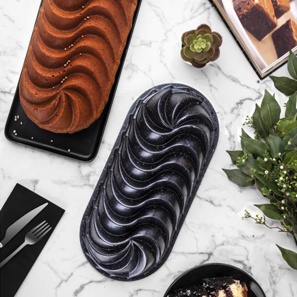 قالب كيك بتصميم باتون وردي من ويند روز | تاج