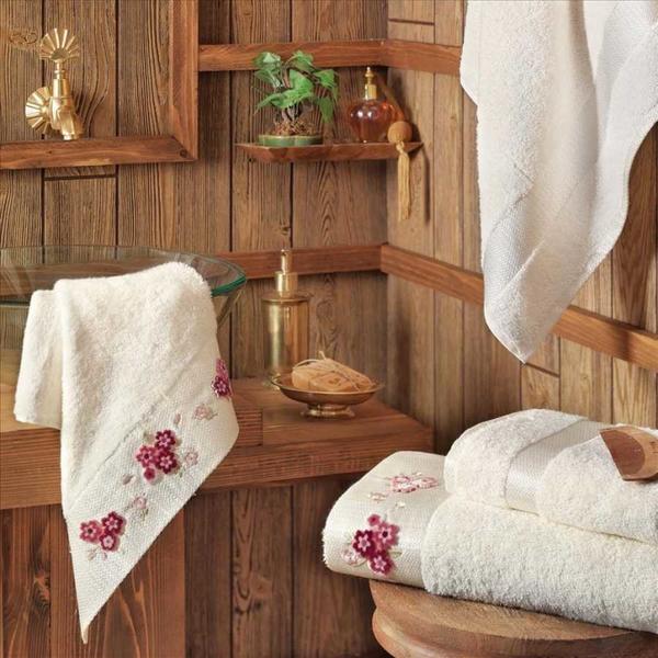 Tac Bornoz ve Havlu Seti - Çicek Desenli