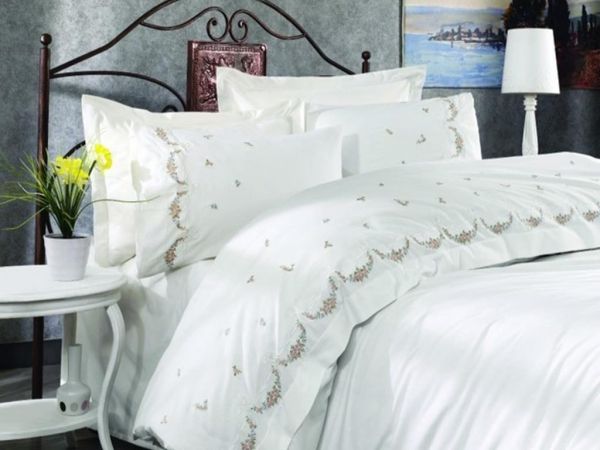 Bow Embroidered Duvet Cover Set Cream-Cream