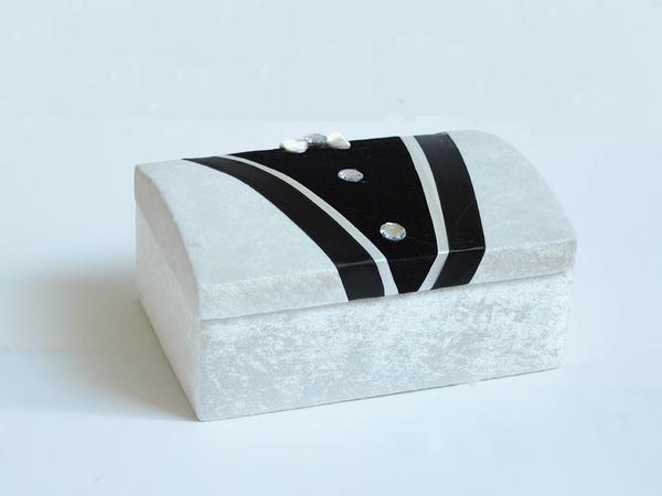 Bräutigam Figured Velvet Brustcreme