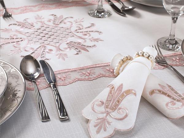 Tulip Embroidered Lacy 12-Person Tablecloth Set Cream Powder