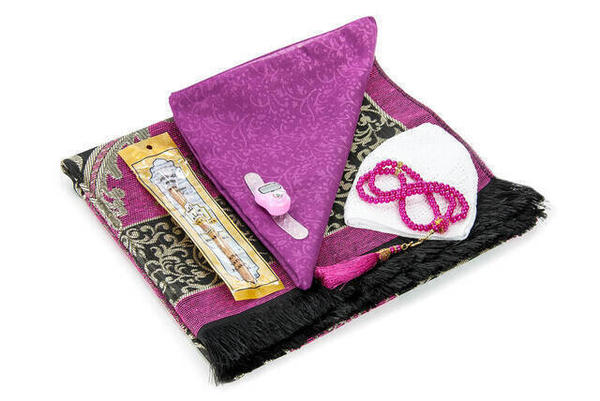 Ramadan Special Set 30 - Gebetsteppich - Bezug - Mütze - Rosenkranz - Miswak - Zikirmatik - Boxed
