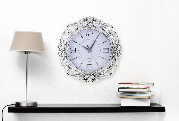 Almina Büyük Boy Gül Motifli Yuvarlak Duvar Saati - Gümüş 50x50 cm