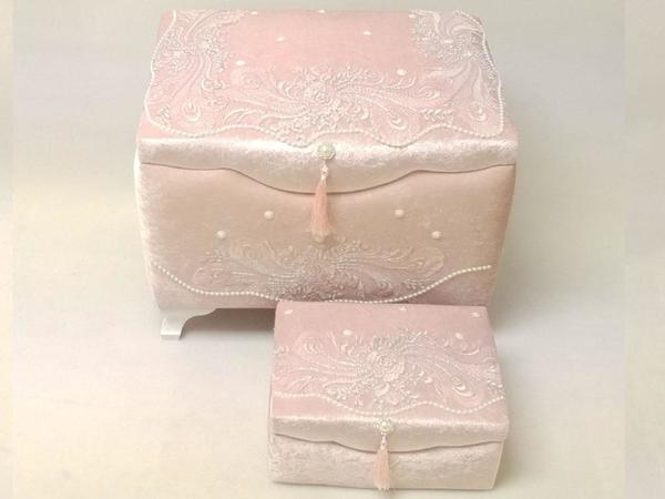 Modell Spitze bedeckt 2-teilige Mitgift Brust Pink