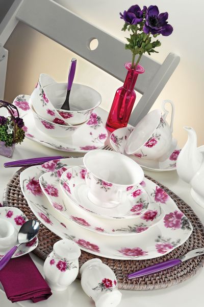 Kütahya Porselen Bone China 44 Parça 50102 Desen Kahvaltı Takımı