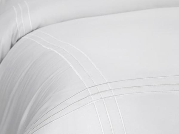 طقم غطاء لحاف قطون بوكس كلاسيك جولبين مزدوج أبيض