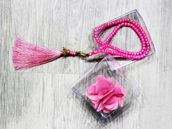 Püsküllü İncili Tesbih Pembe