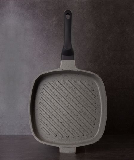 Acar Cuisine | Poêle carrée grise Liya 26 cm