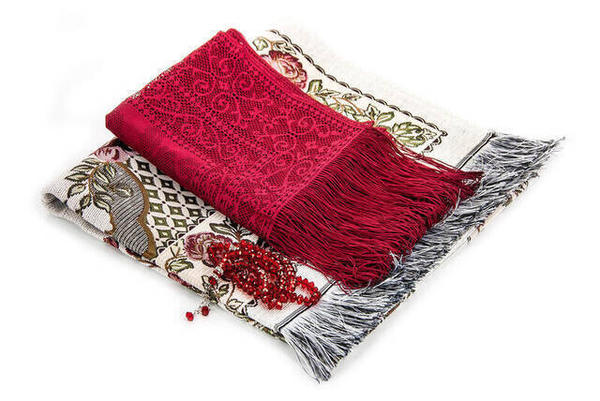 Ramadan Special Set 28 - Gebetsteppich - Tüllschal - Rosenkranz - Boxed