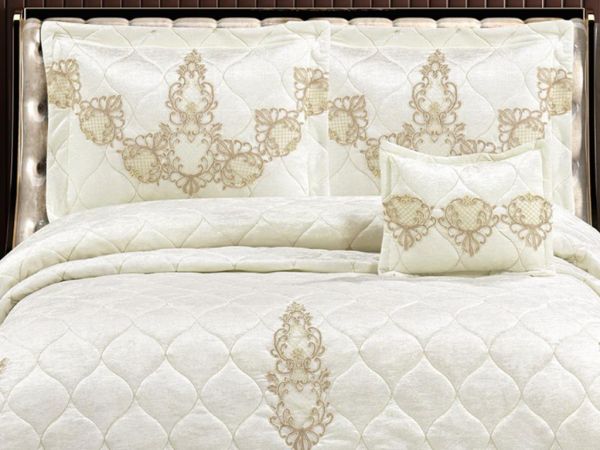 Hande Quilted Double Bedspread Cream