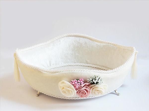 Rose Garden Püsküllü Gondol Lüx Havlu Sepeti Krem