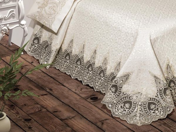 İlayda French Guipure Brocade Pique Set Crème