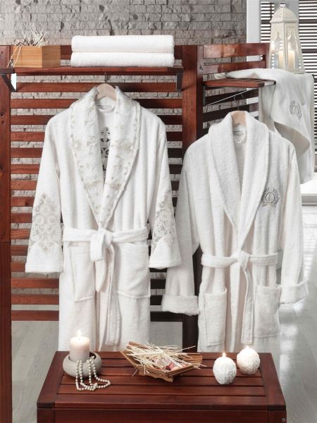 Lace Aphrodite Guipure Bamboo Bathrobe Set Cream